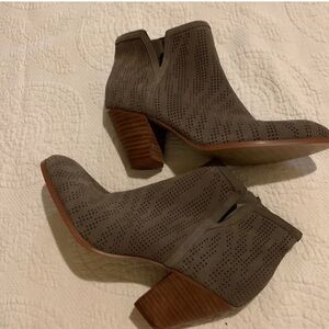 violet & Red ankle booties. 10